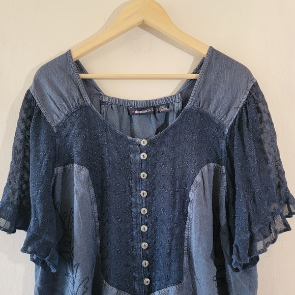 Denim 24/7 Navy Floral Embroidered Lagenlook Top Sz 26W Button Front Gauze - Picture 3 of 12